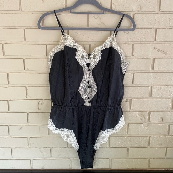 delicates Other - Vintage Delicates Black Satin Teddy One Piece Snap Crotch Camisole Lingerie M